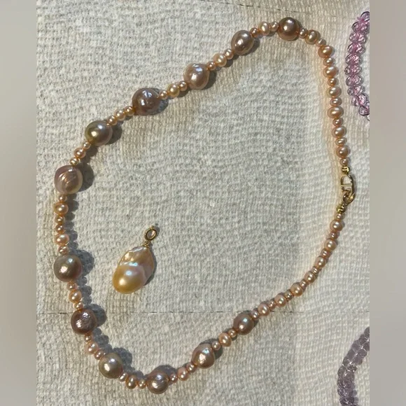 SOLD Genuine Baroque & Edison Pearl PEACH and LAVENDER Metallic Hues Necklace - Picture 3 of 11